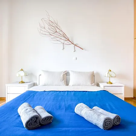 Spacious & Bright Apt Near Acropolis Appartement *