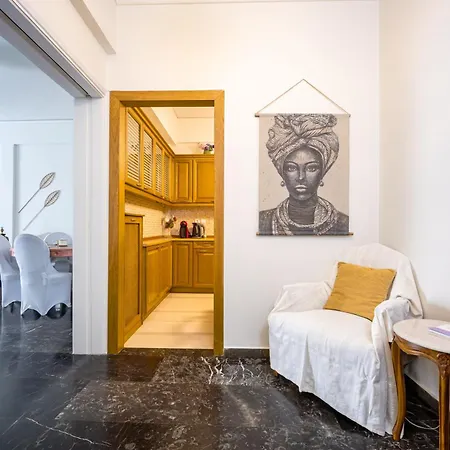 Spacious & Bright Apt Near Acropolis * Athene