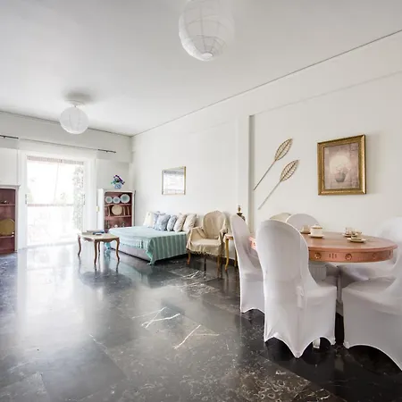 Appartement Spacious & Bright Apt Near Acropolis Athene