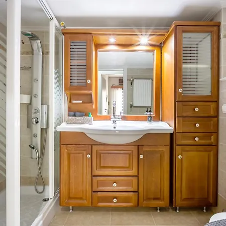 Spacious & Bright Apt Near Acropolis Appartement *